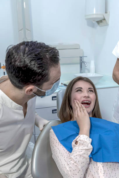Best Emergency Broken Tooth Repair in Bonita Springs, FL